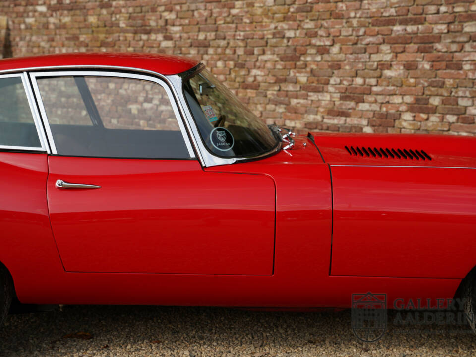 Image 29/50 de Jaguar E-Type 3.8 (1963)