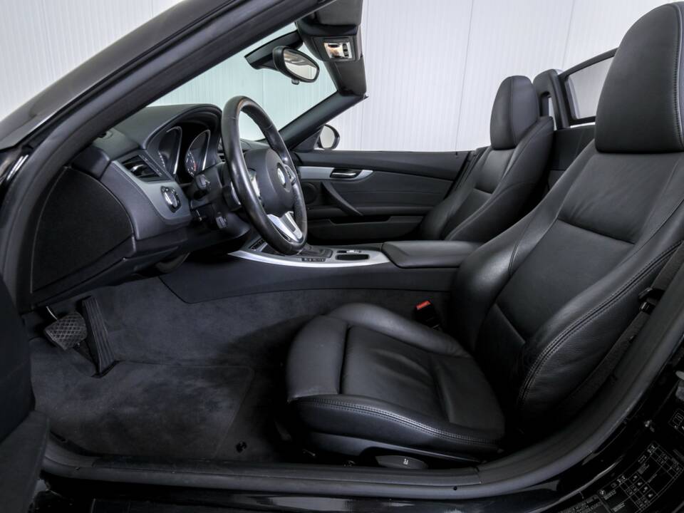 Image 15/50 of BMW Z4 sDrive23i (2010)