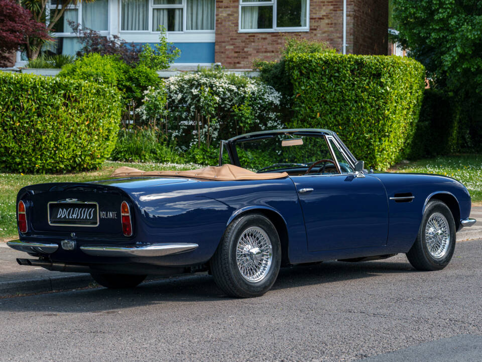 Bild 3/28 von Aston Martin DB 6 Mk II Volante (1970)