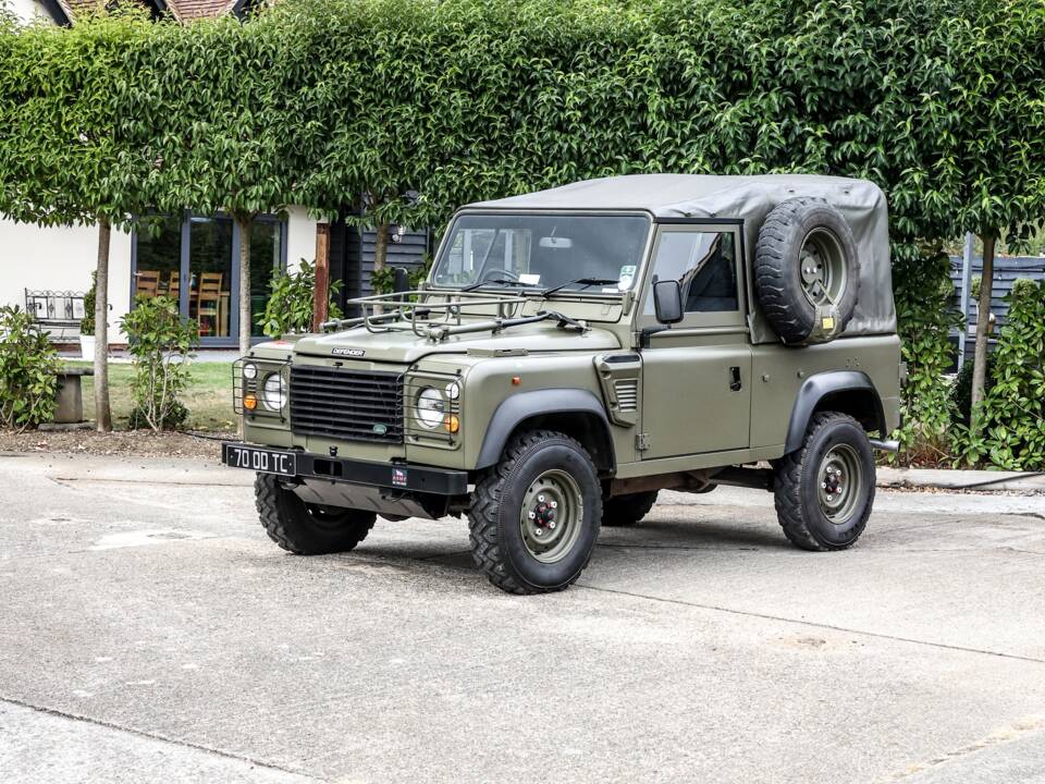 Bild 18/41 von Land Rover Defender 90 Td5 (1998)
