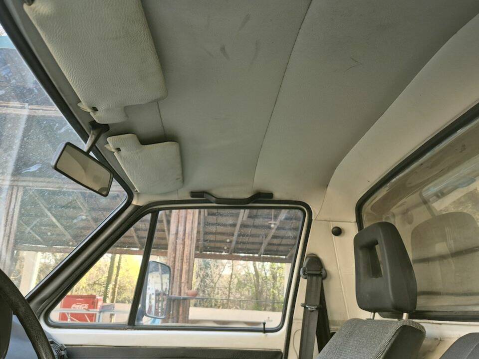 Image 23/43 of Volkswagen Caddy I 1.6 D (1990)
