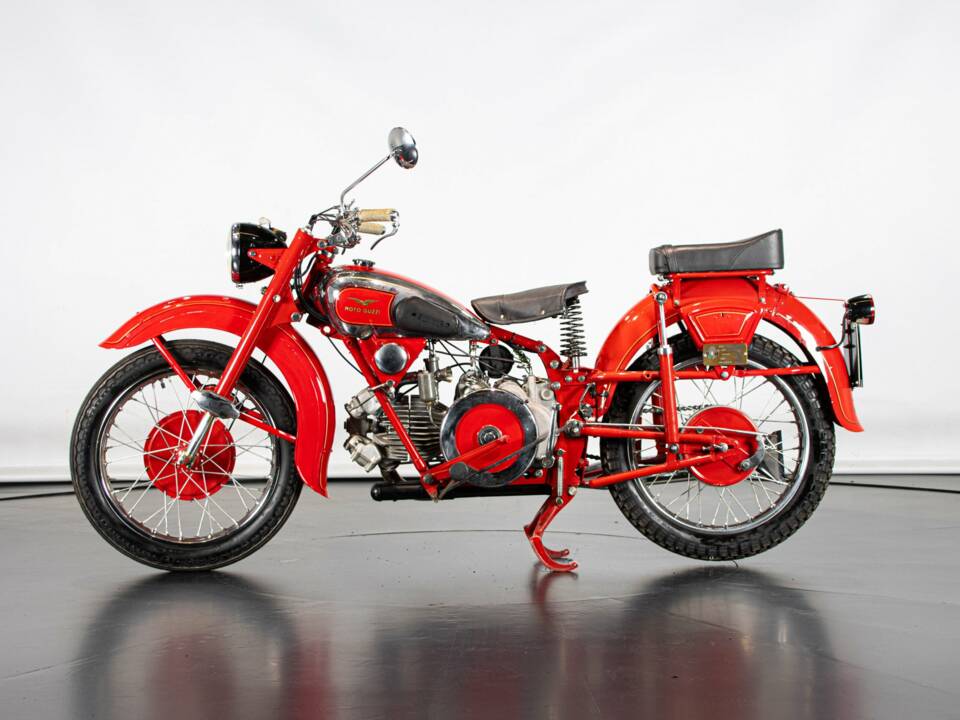 Imagen 1/50 de Moto Guzzi DUMMY (1952)