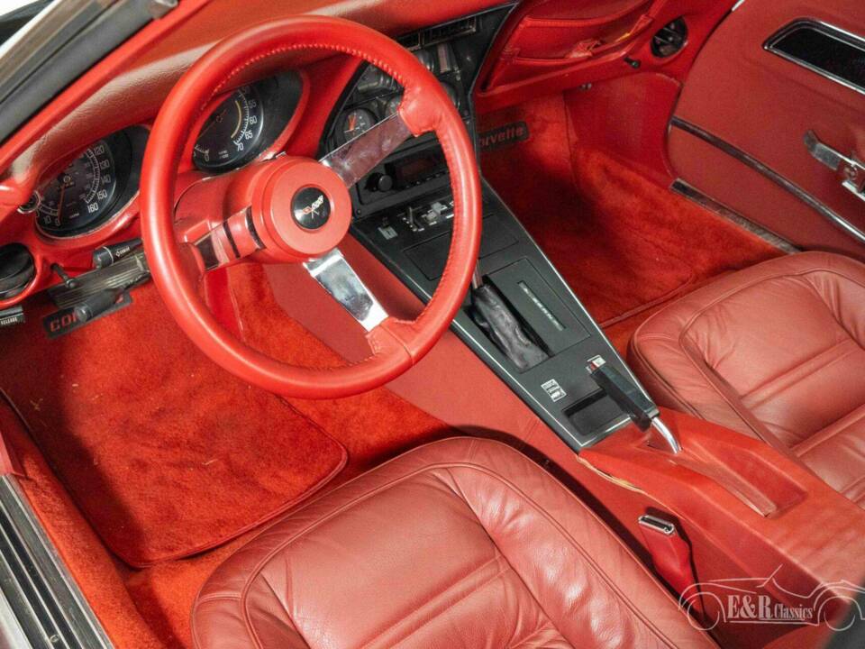 Image 4/19 of Chevrolet Corvette Stingray (1977)