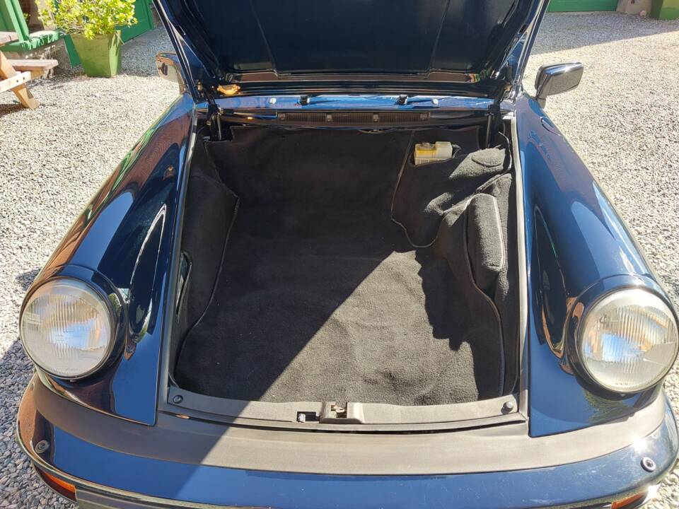Bild 15/15 von Porsche 911 Carrera 3.2 (1987)