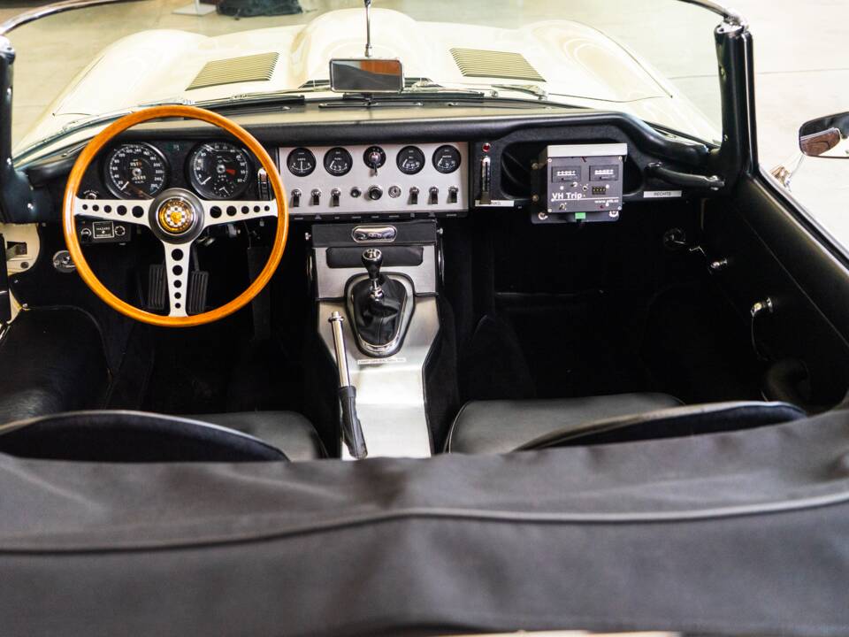Afbeelding 27/28 van Jaguar E-Type 3.8 (1963)