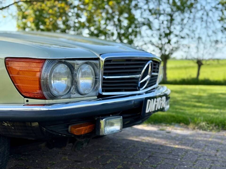 Image 11/22 of Mercedes-Benz 350 SLC (1972)