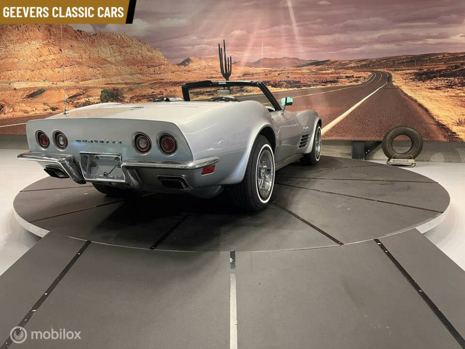 Image 16/50 of Chevrolet Corvette Stingray (1970)