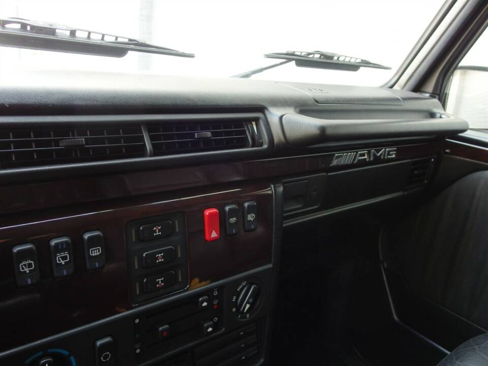 Bild 51/97 von Mercedes-Benz G 55 AMG (lang) (2000)