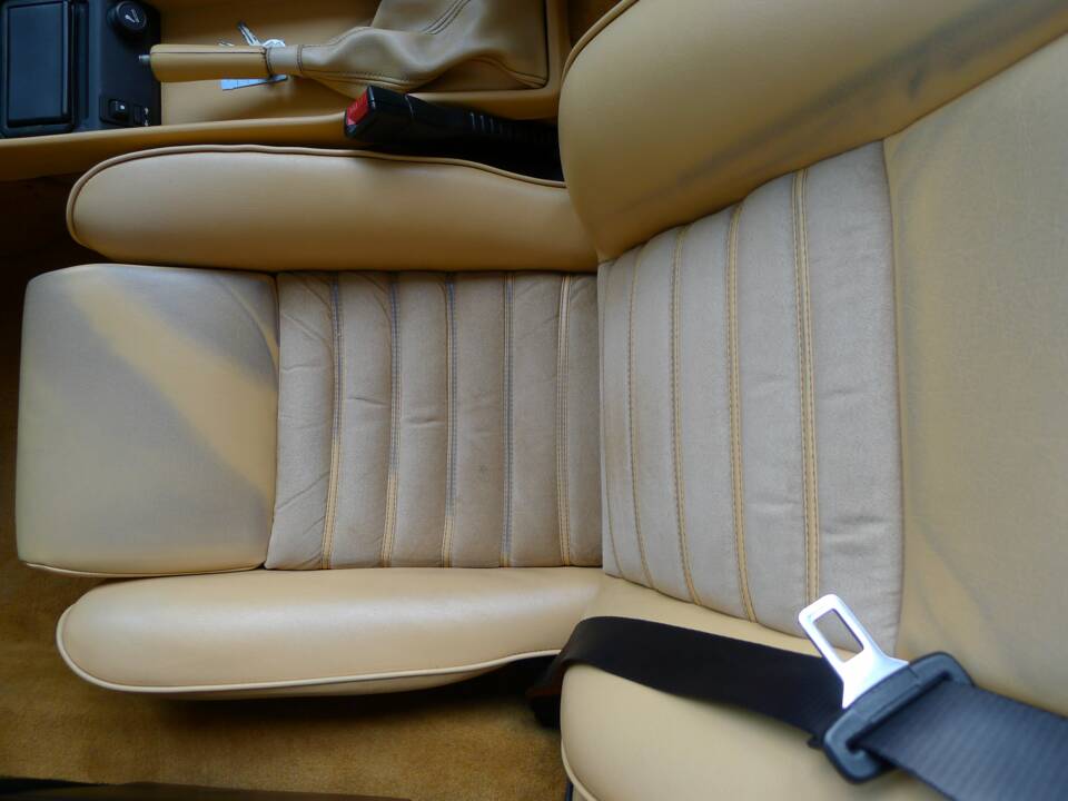 Bild 2/30 von Alfa Romeo 2.0 Spider (1993)