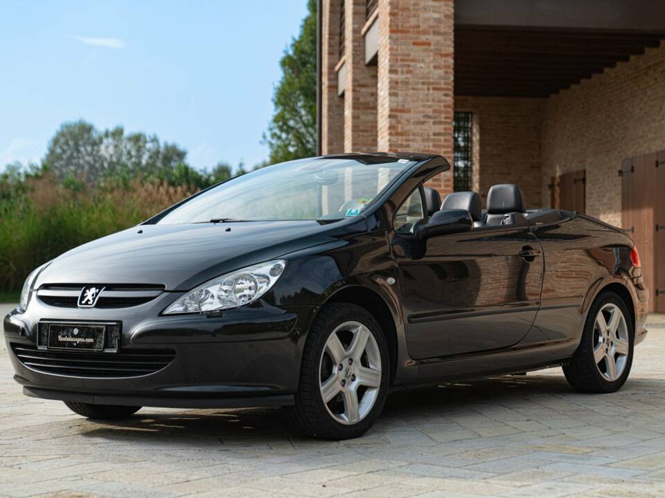 Bild 1/50 von Peugeot 307 CC 2.0i (2004)