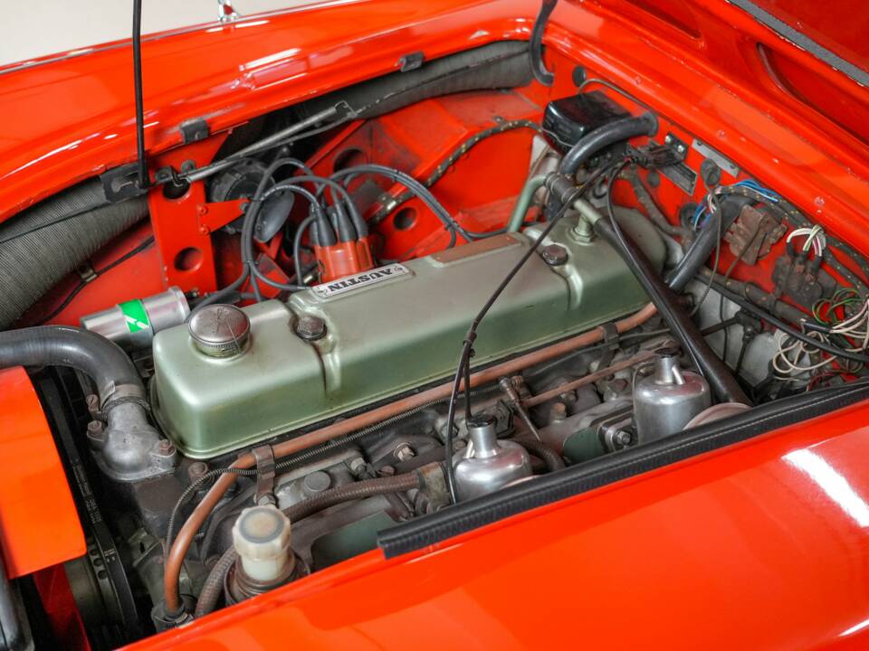 Image 43/50 of Austin-Healey 3000 Mk II (BJ7) (1964)