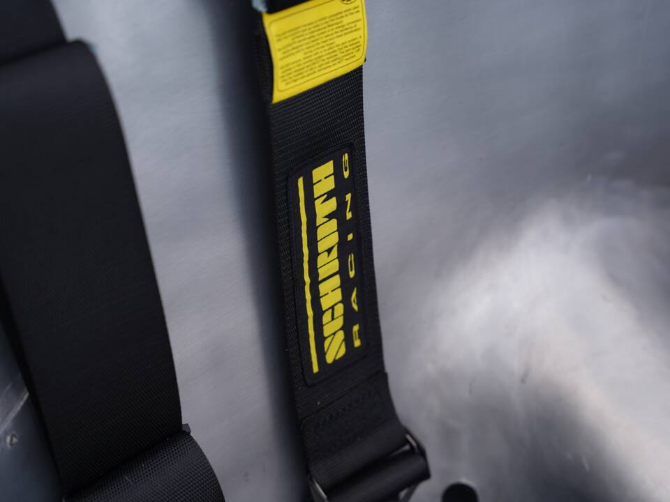 Image 20/50 of Lister Knobbly (1958)