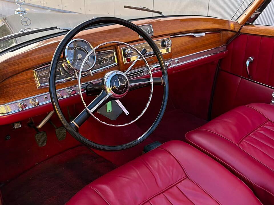 Bild 17/29 von Mercedes-Benz 300 S Roadster (1953)