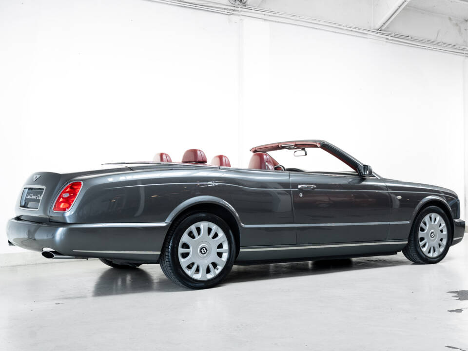 Immagine 5/45 di Bentley Azure (2007)
