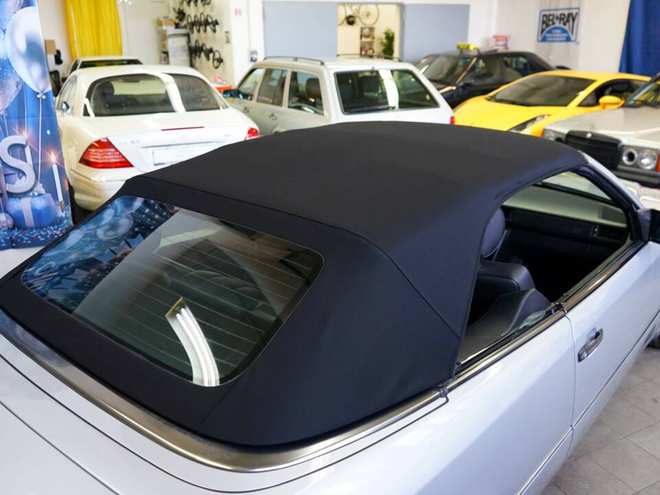 Bild 19/69 von Mercedes-Benz E 320 "Final Edition" (1997)