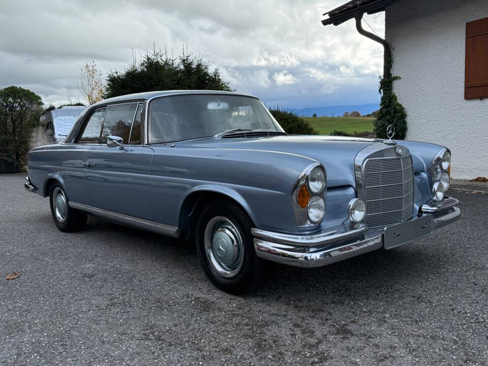 Bild 3/43 von Mercedes-Benz 250 SE (1966)