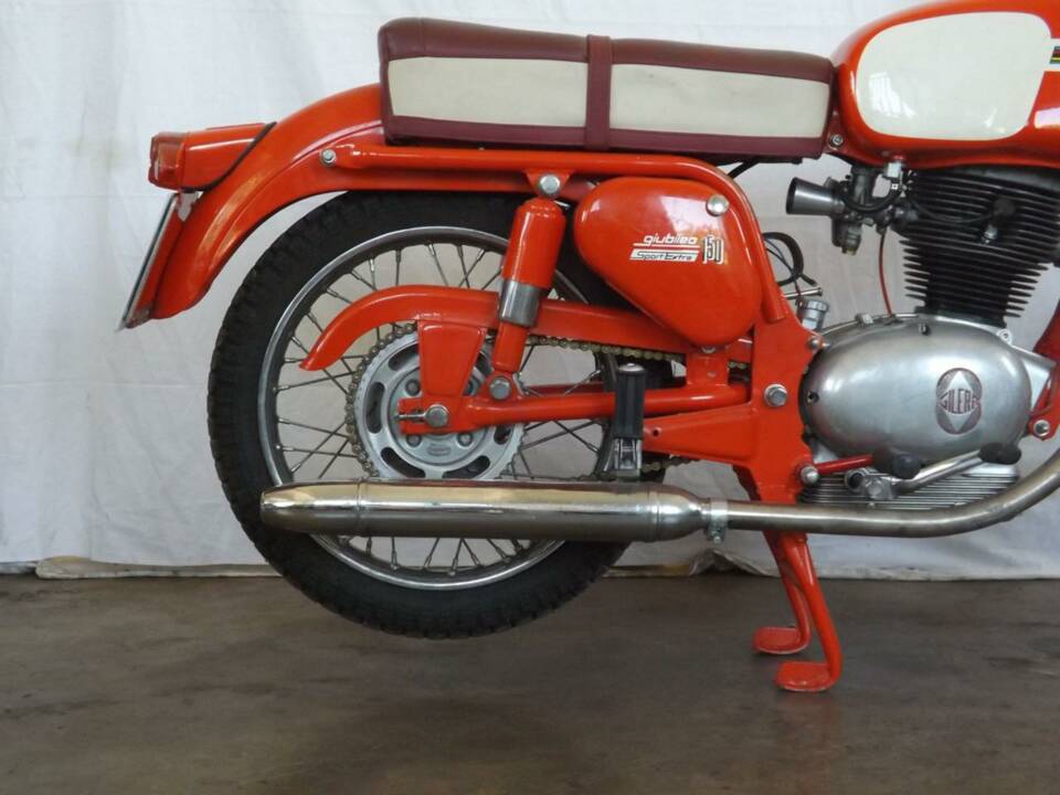 Image 14/50 de Gilera Giubileo 150 (1963)