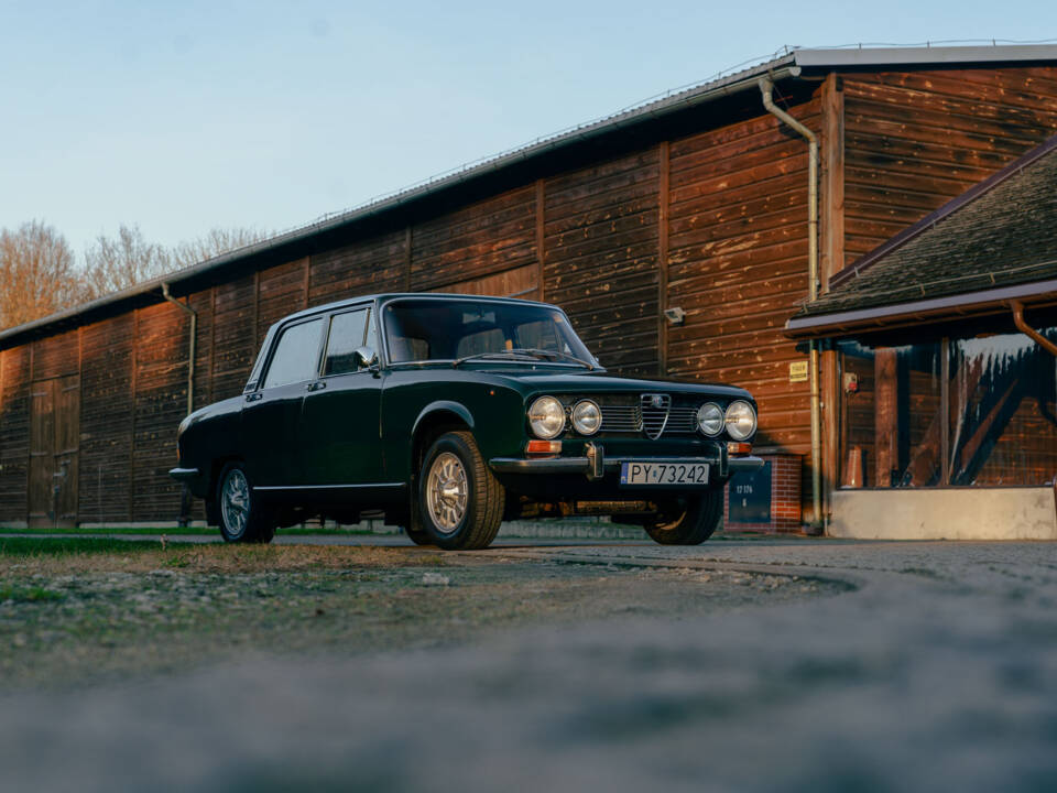 Image 17/78 de Alfa Romeo 1750 Berlina (1970)
