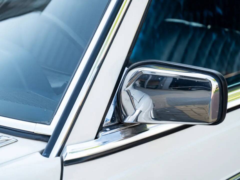 Image 27/62 of Mercedes-Benz 280 CE (1982)