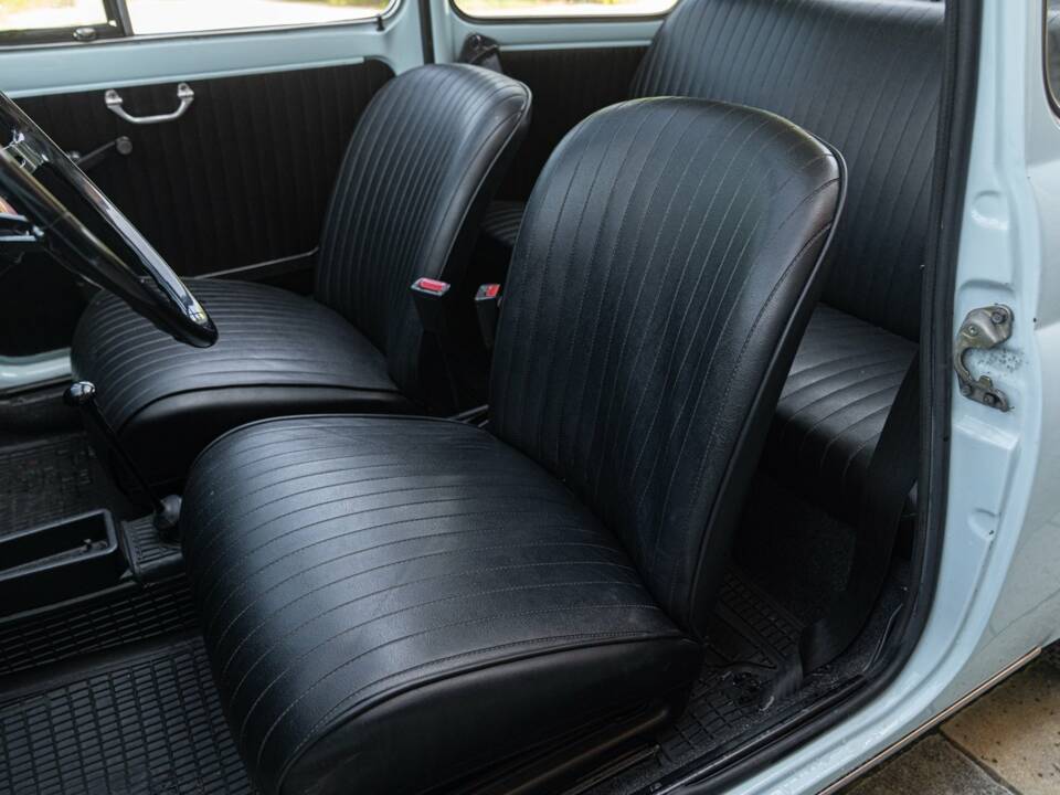 Image 25/47 of FIAT 500 L (1971)