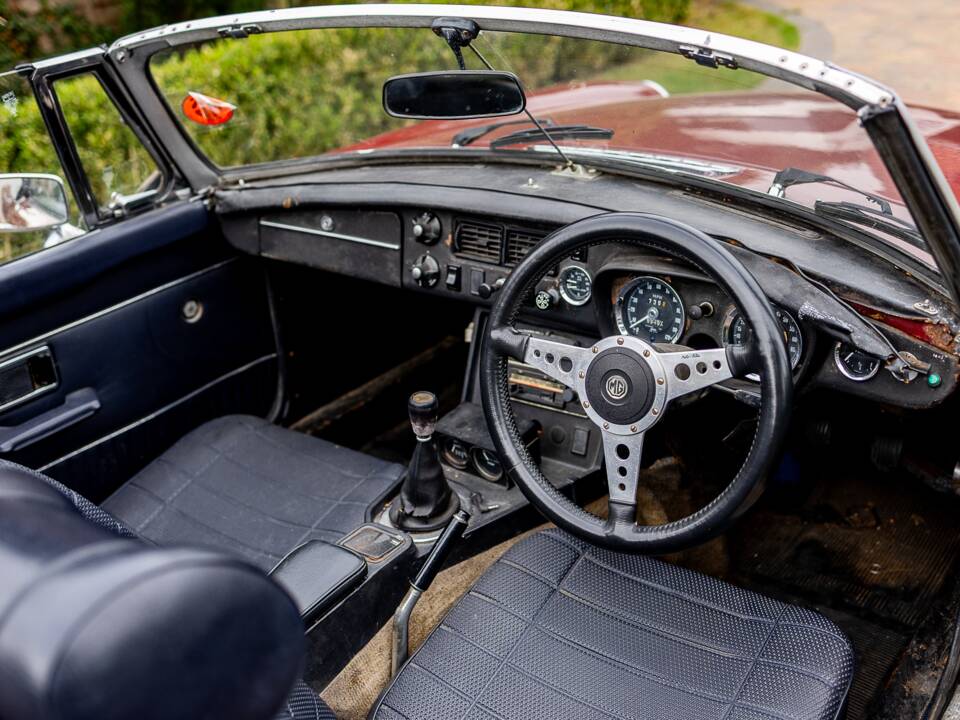 Obraz 47/48 pojazdu MG MGB (1973)