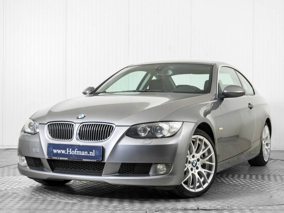 Afbeelding 3/50 van BMW 325i (2007)