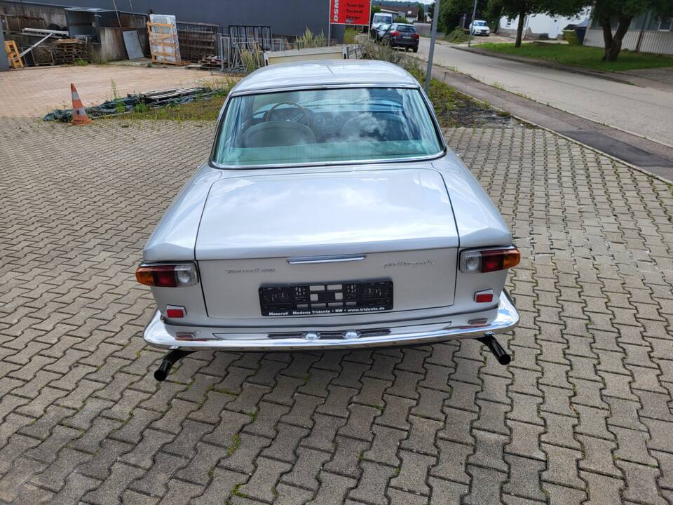 Bild 15/56 von Maserati Quattroporte 4200 (1968)