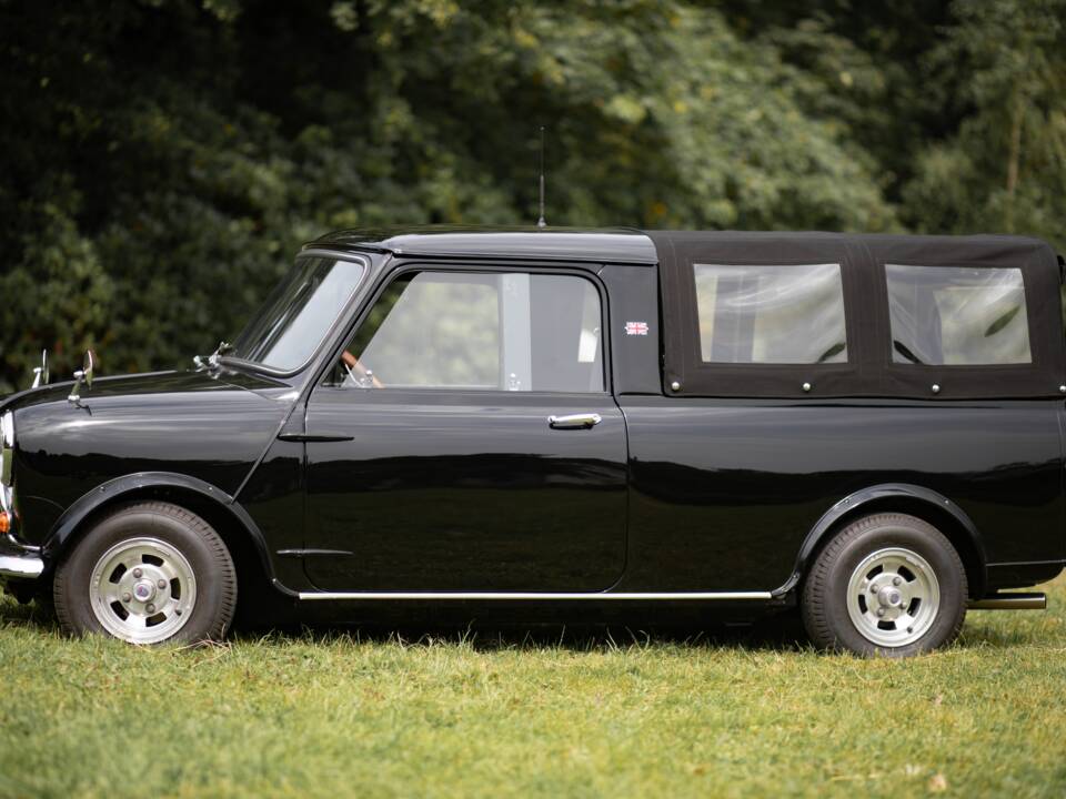 Imagen 4/25 de Mini 1000 (1978)