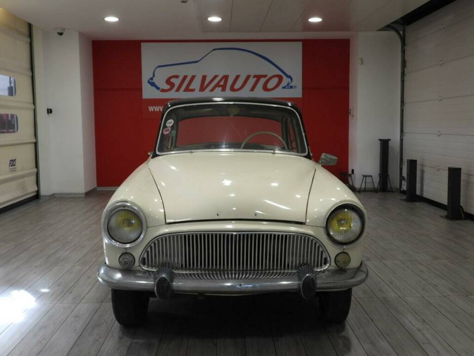 Image 2/15 of SIMCA Aronde P 60 Monthléry Spéciale (1961)