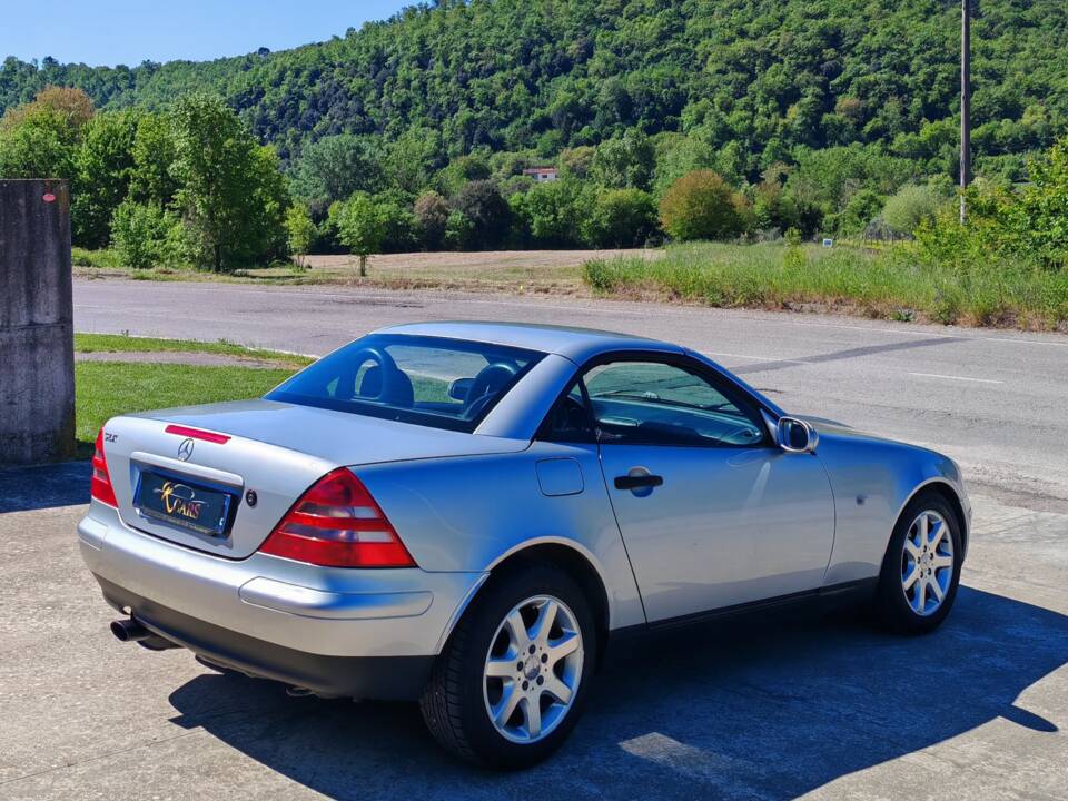 Bild 5/34 von Mercedes-Benz SLK 200 (1999)