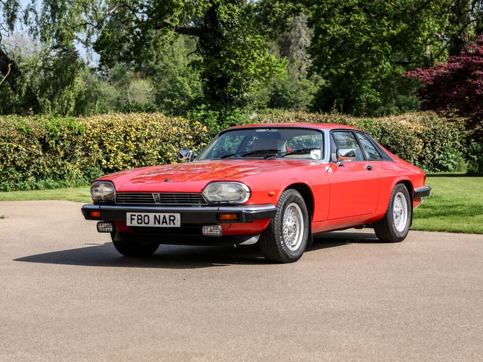 Image 19/43 of Jaguar XJ-S V12 (1988)
