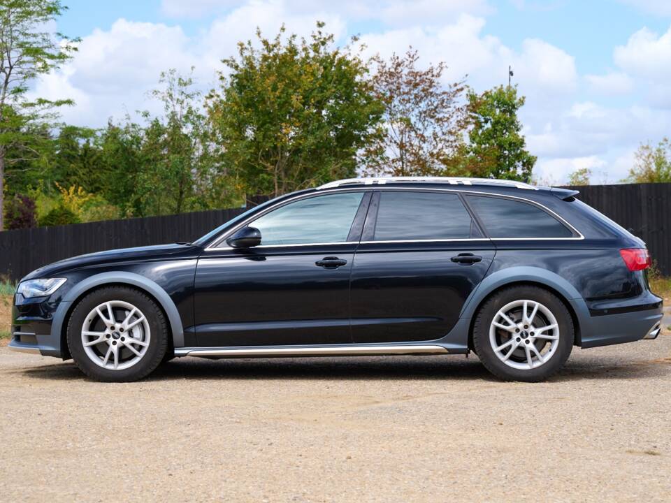Bild 2/50 von Audi A6 3.0 TFSI allroad quattro (2012)