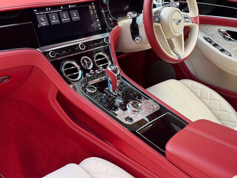 Imagen 27/44 de Bentley Continental GT V8 (2020)