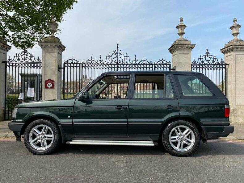 Image 13/50 de Land Rover Range Rover 4.6 Vogue (2001)