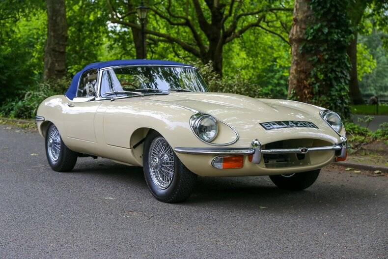 Image 37/50 de Jaguar E-Type (1969)