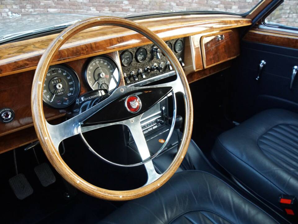 Bild 22/50 von Jaguar Mk II 3.4 (1964)
