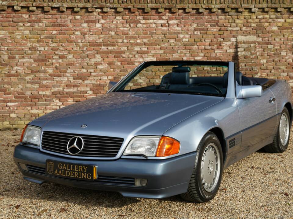 Image 32/50 de Mercedes-Benz 300 SL (1991)
