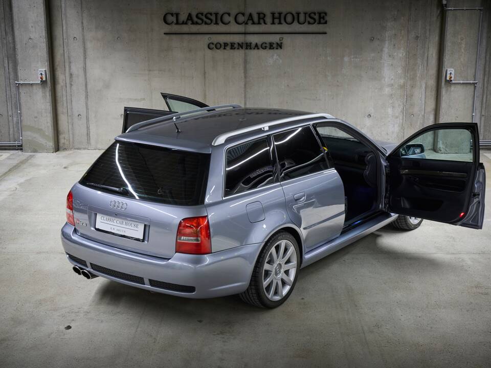 Imagen 14/100 de Audi RS4 Avant (2001)