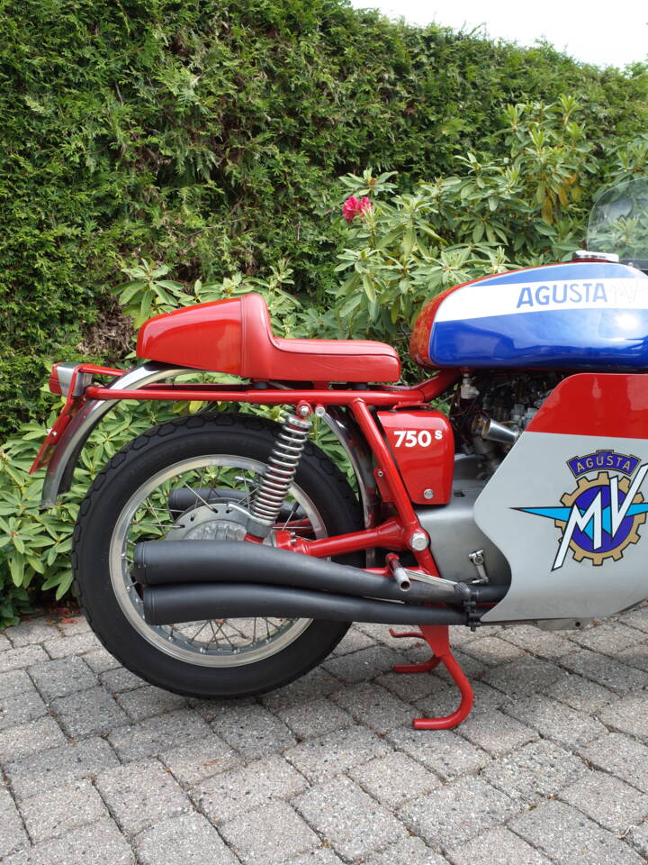 Immagine 7/36 di MV Agusta DUMMY (1972)