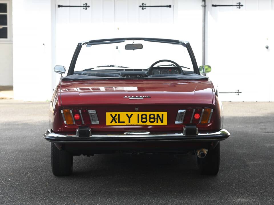 Image 11/26 of Peugeot 504 Convertible (1974)