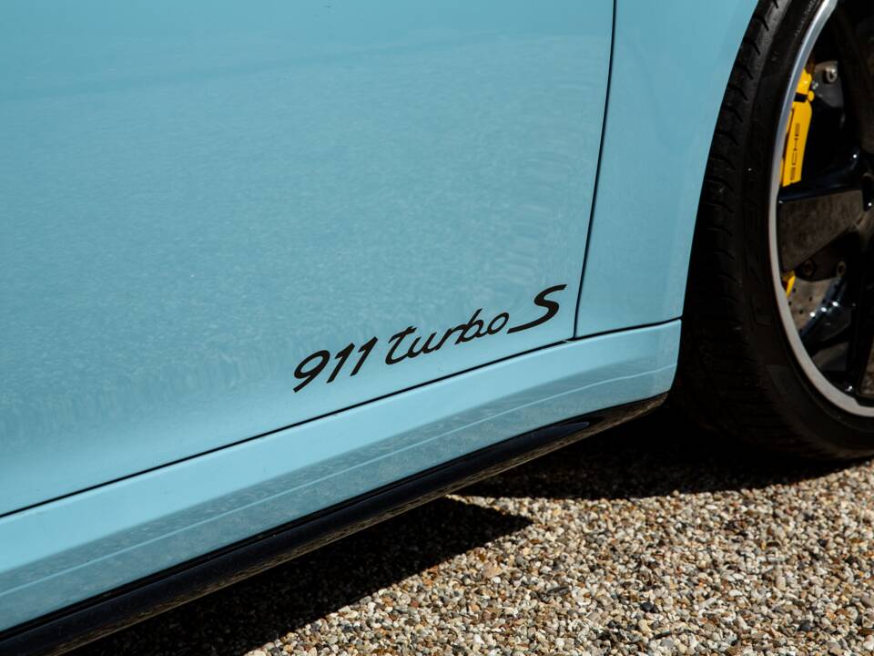 Image 29/48 of Porsche 911 Turbo S Exclusive (2017)