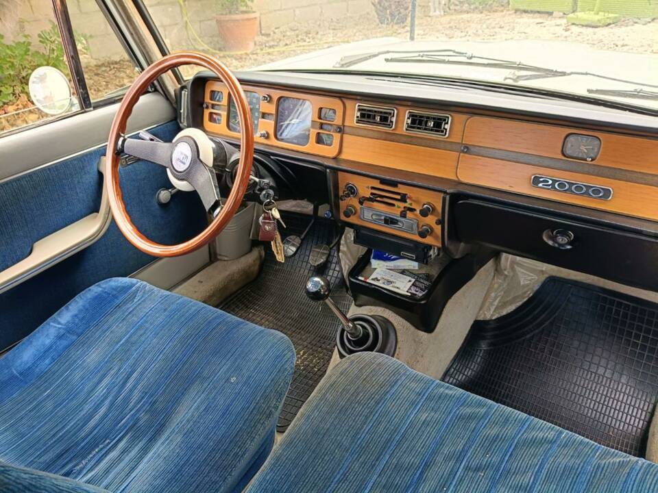 Immagine 40/50 di Lancia Flavia 2000 (1974)