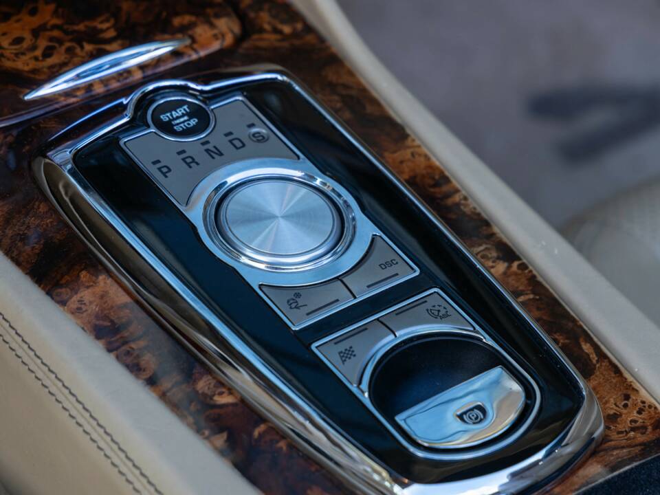Image 46/50 of Jaguar XK (2011)