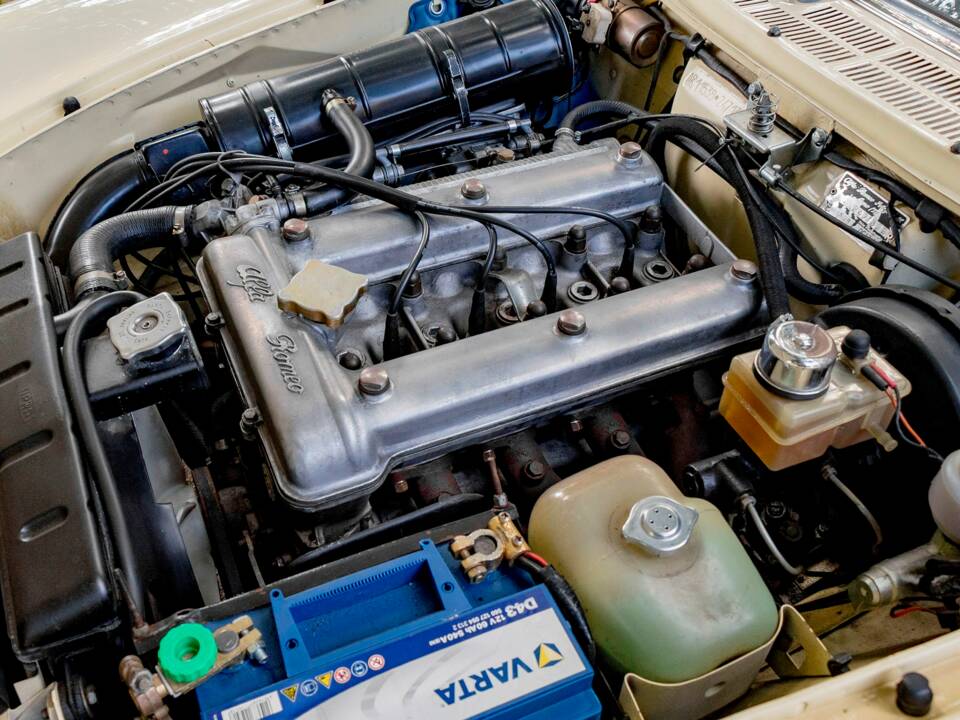 Immagine 5/50 di Alfa Romeo 2000 Spider Veloce (1980)