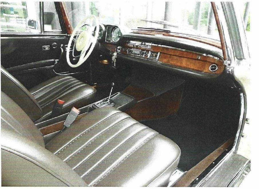 Image 21/59 de Mercedes-Benz 280 SE (1969)