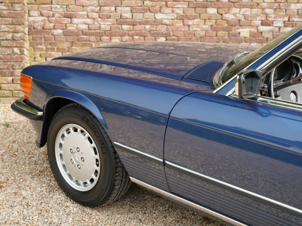 Immagine 22/50 di Mercedes-Benz 300 SL (1986)