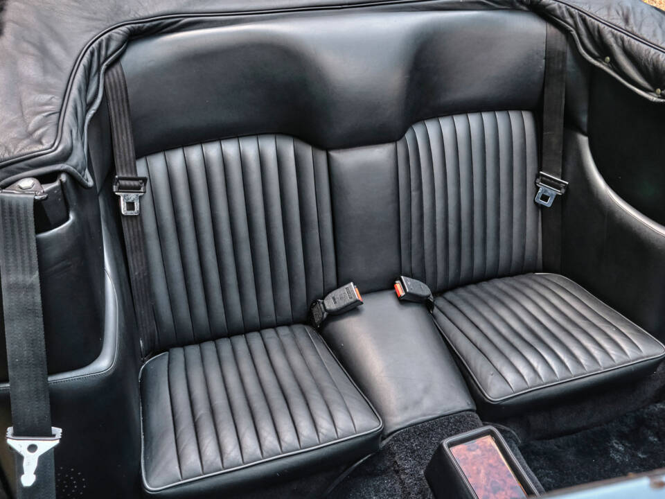 Image 20/22 of Aston Martin V8 Volante (1986)