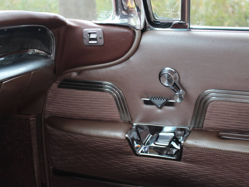 Bild 24/40 von Cadillac 62 Coupe DeVille (1959)