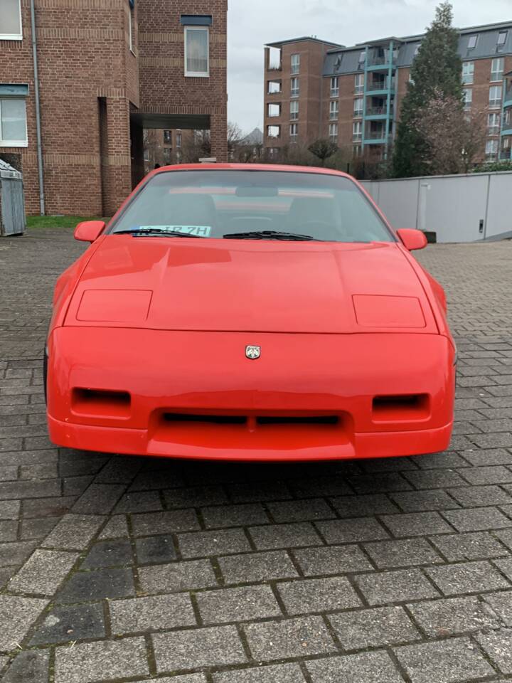 Image 37/55 of Pontiac Fiero GT (1988)