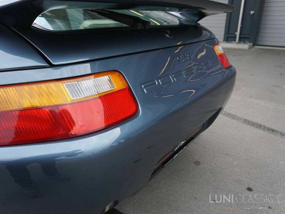 Immagine 23/46 di Porsche 928 S4 (1988)
